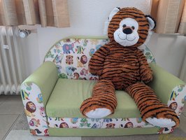 Kindercouch mit Kuscheltier